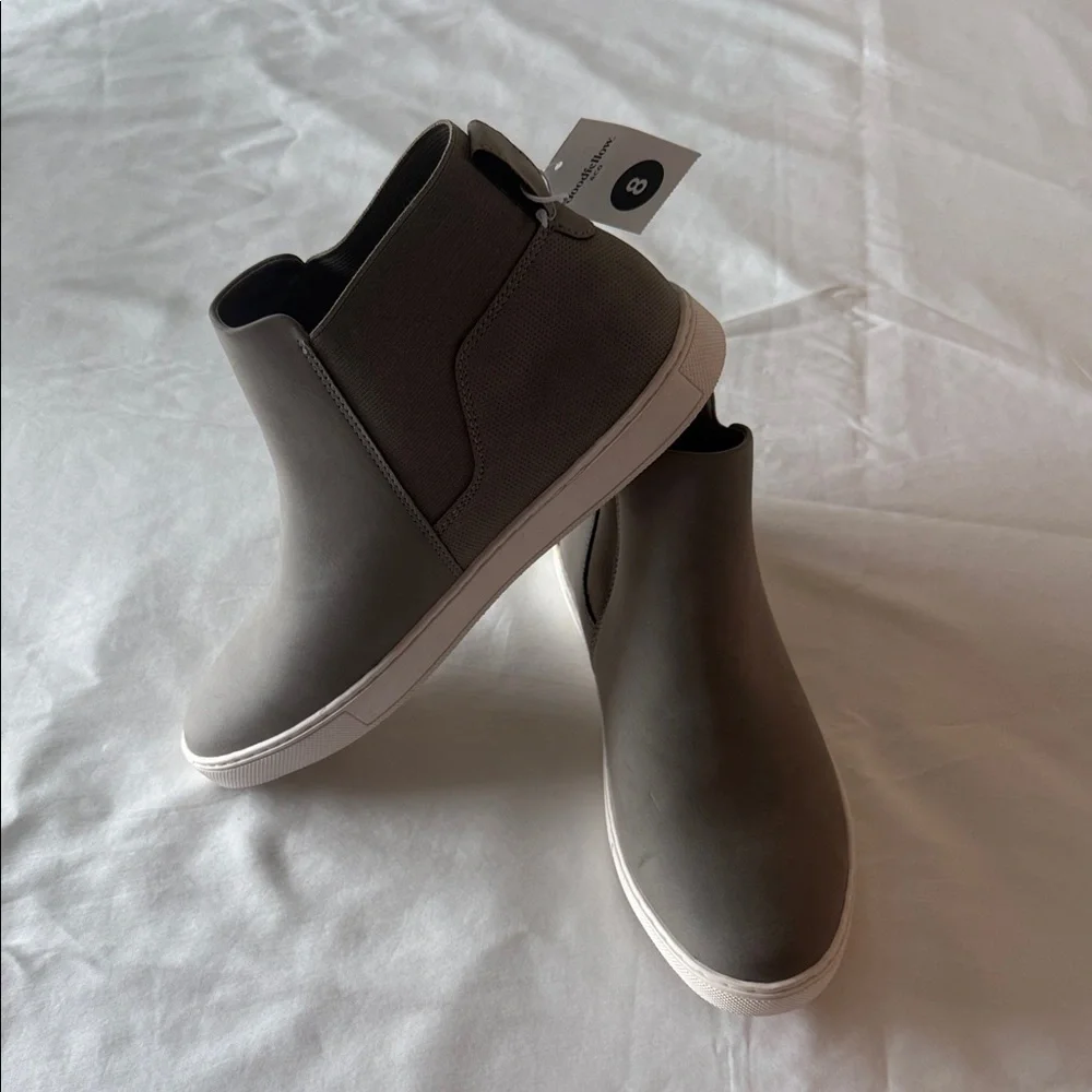 Goodfellow & Co sleek gray